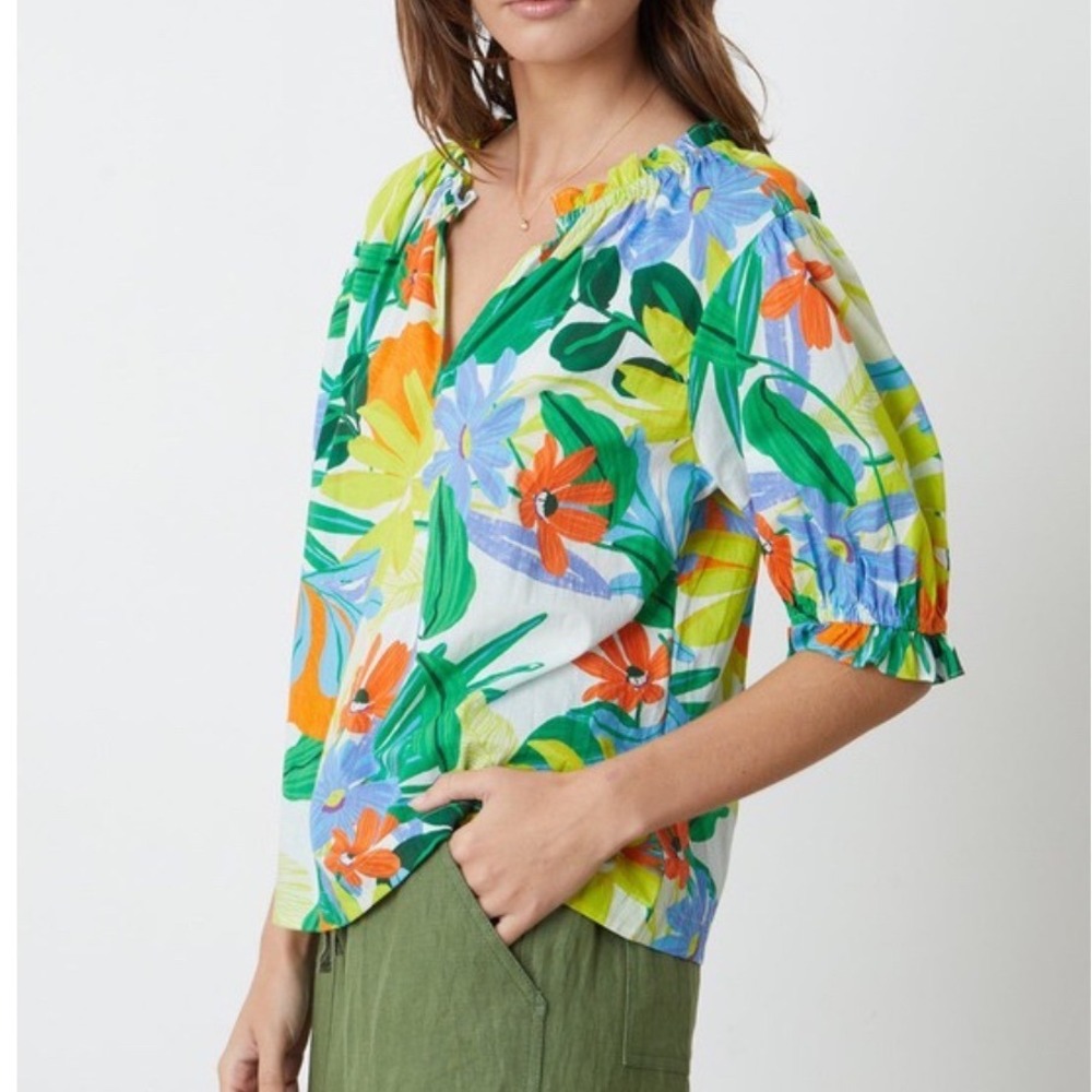 Velvet‎ by Graham & Spencer Floral Print Ruffle Neck Puff Sleeve Top Medium NWT